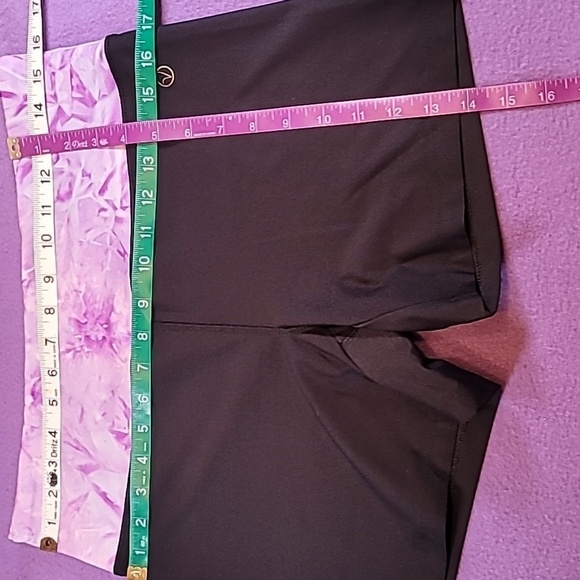 0731. NWOTs ~ Vogo Athletica ~ Large Shorts ~ Good Coverage ~ No see through! - Picture 5 of 7